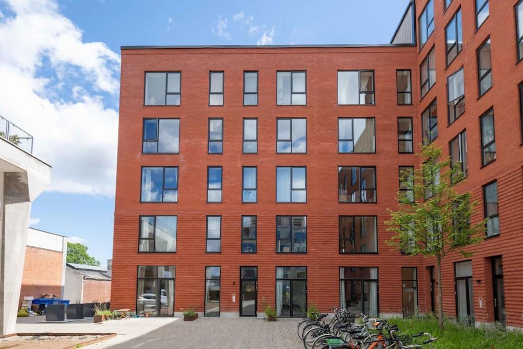 Step-free Flat For 8 People Near Amager København