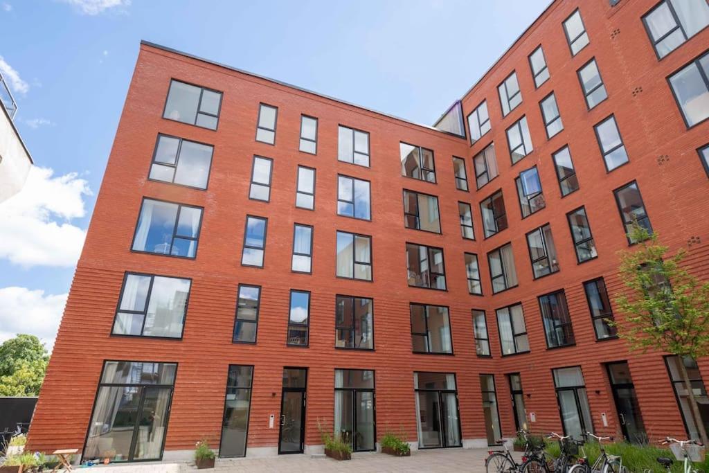 Step-free Flat For 8 People Near Amager * København